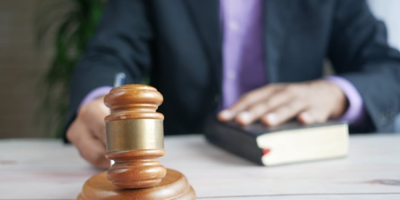 Barolardan Yargı Sorunlarına Avukatları Hedef Alan Yargıca Sert Tepki