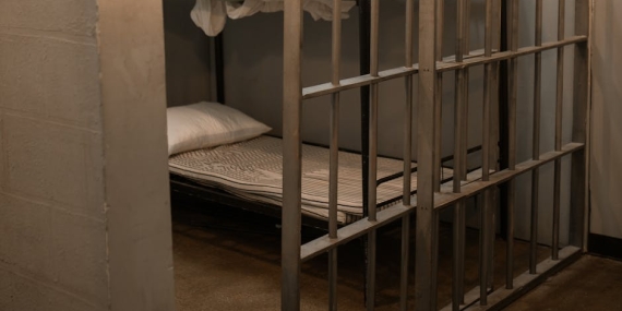 Furkan Apartmanı Davası: Kamu Görevlilerine Hapis Cezası