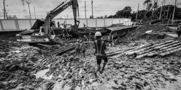 Izmir8217in-Halk-Yararina-Iki-Projesi-Engellendi-Yargi-ve-Vakif-Eli-Degdi-featured