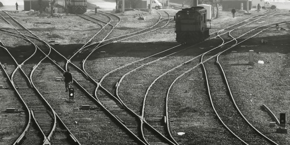 BAE’de İsrail Gemisi Vuruldu: İran’dan Natanz Misillemesi İddiası